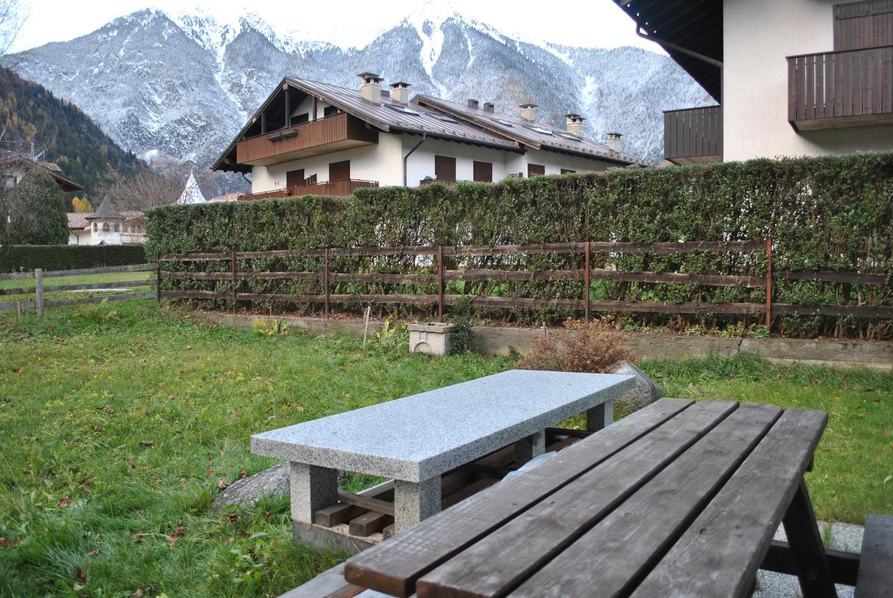 Rendena Ski Apartments Pinzolo Exterior photo