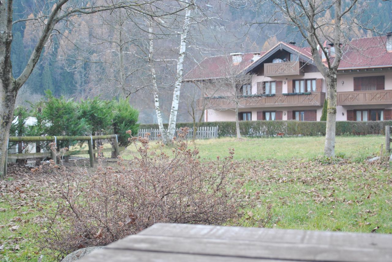 Rendena Ski Apartments Pinzolo Exterior photo